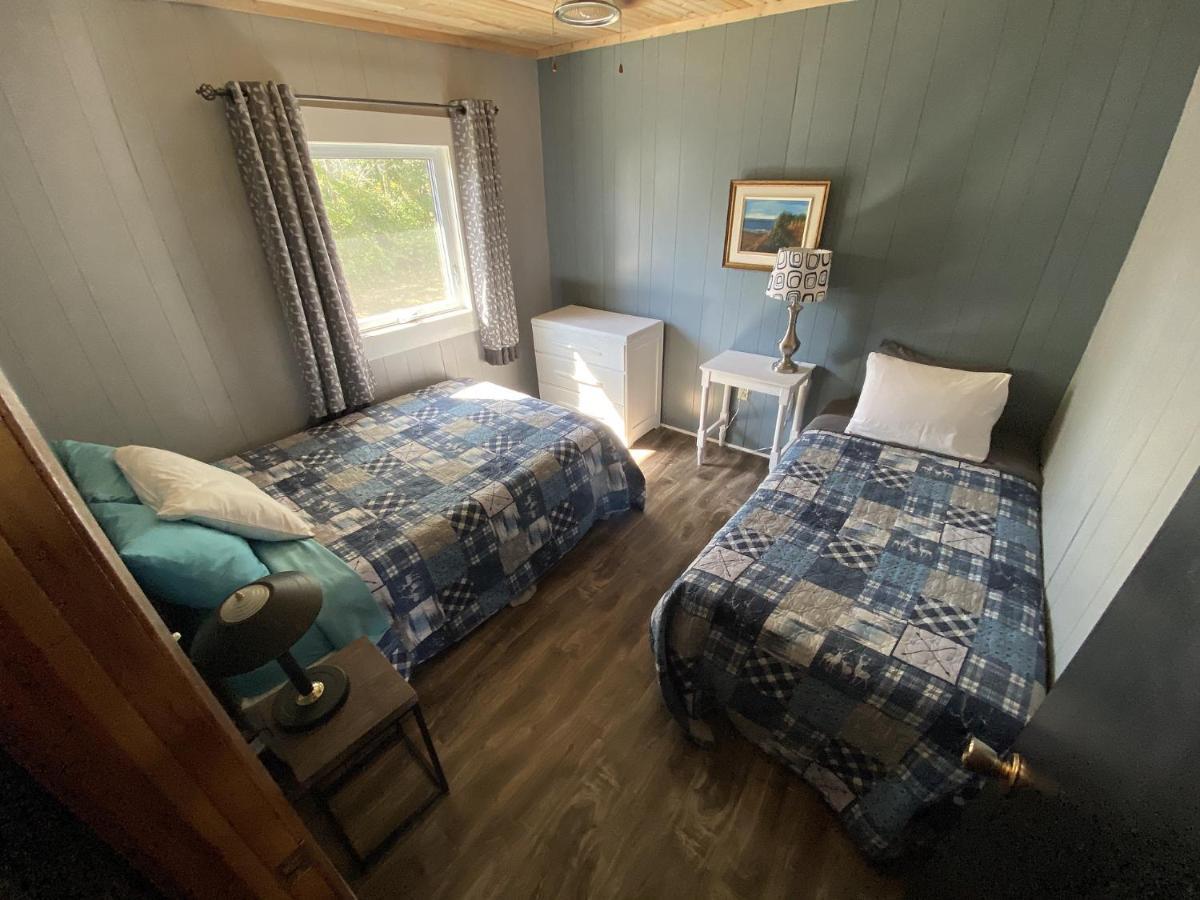 The Pines Motel And Cottages Rustico Ngoại thất bức ảnh