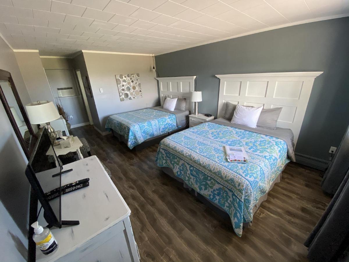 The Pines Motel And Cottages Rustico Ngoại thất bức ảnh